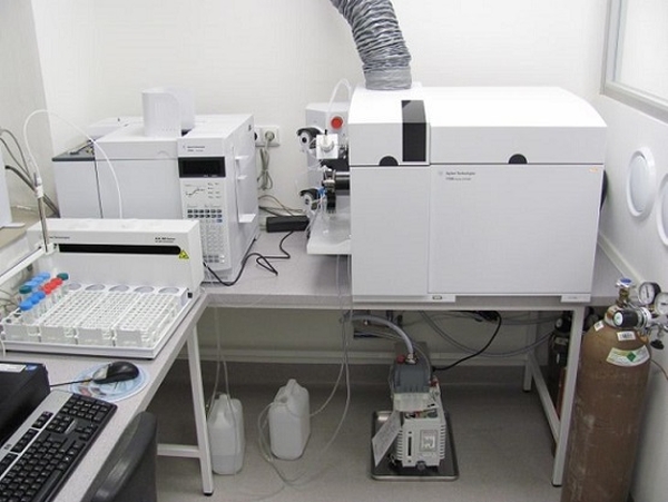 Hmotnostní spektrometr Agilent Technologies GC/LC-ICP-MS