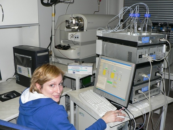 3000 Q TRAP LC/MS/MS Applied Biosystems, USA